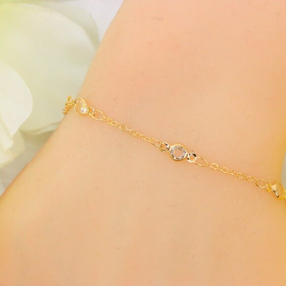 Minimalist Bracelet, Sleek & Modern Design, Women’s Fashion, YC110371-B - Picture 4 of 10